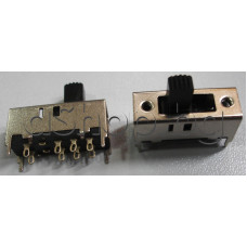 Плъзгащ ключ с 3-положения 250VAC/3A,2-конт.групи 8-изв.хоризон.за печатен монтаж,25x9xH23mm